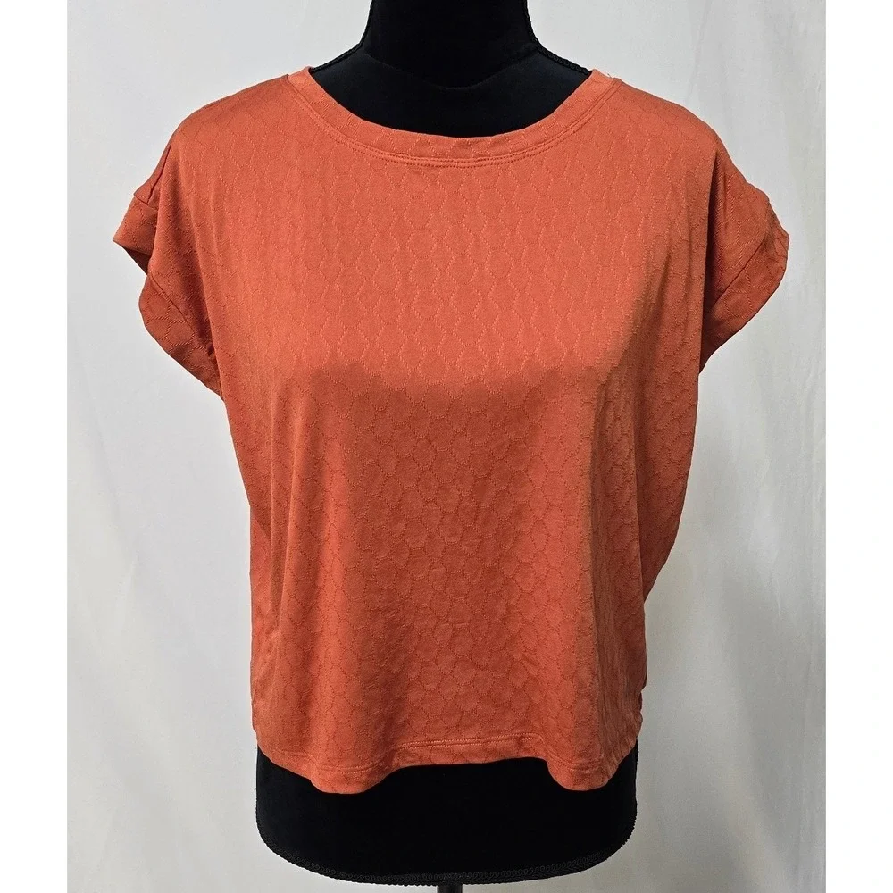 alo women M short sleeve textured boxy shirt orange athletic yoga sport